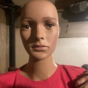Mannequin female